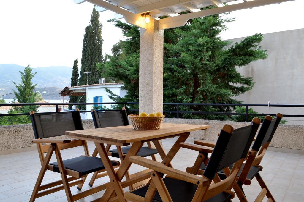 Villa Yiotevi Poros Town Zewnętrze zdjęcie